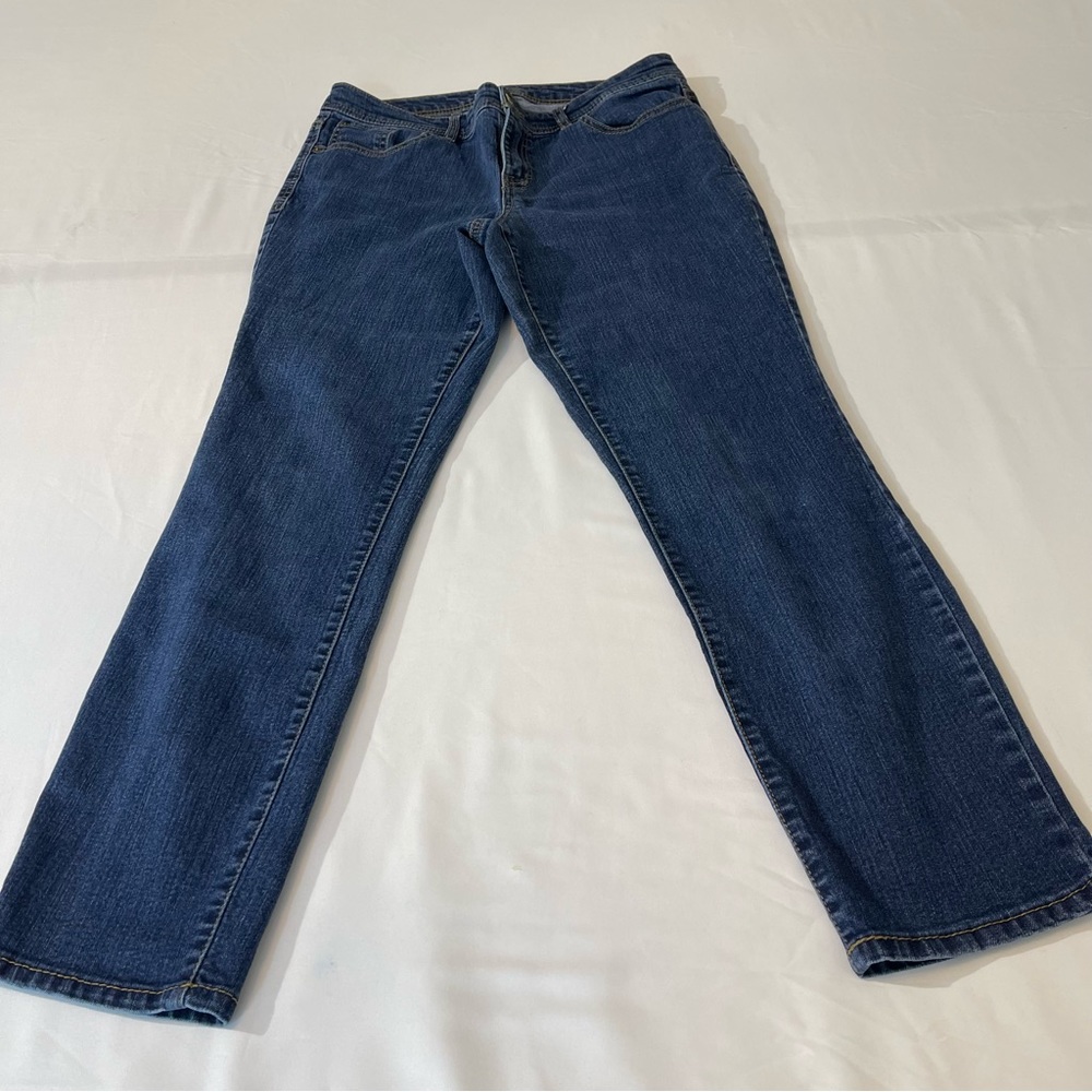 Style & Co. women’s jeans , 8 curvy slim leg. Good condition, preowned